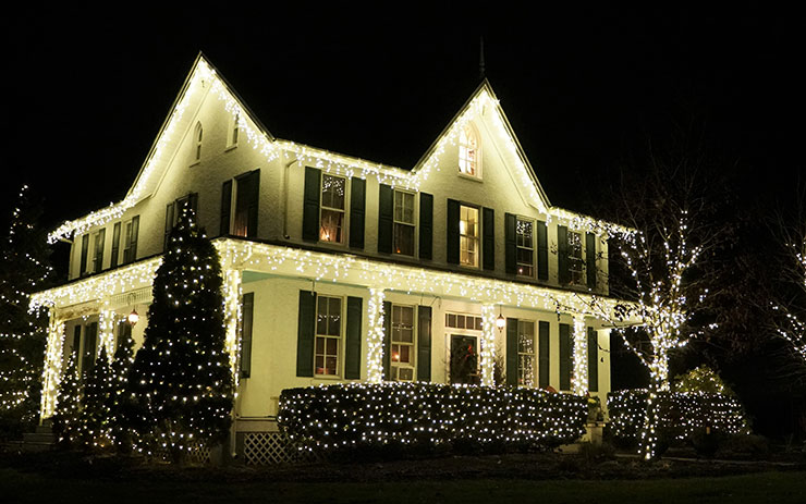 Residential christmas lights